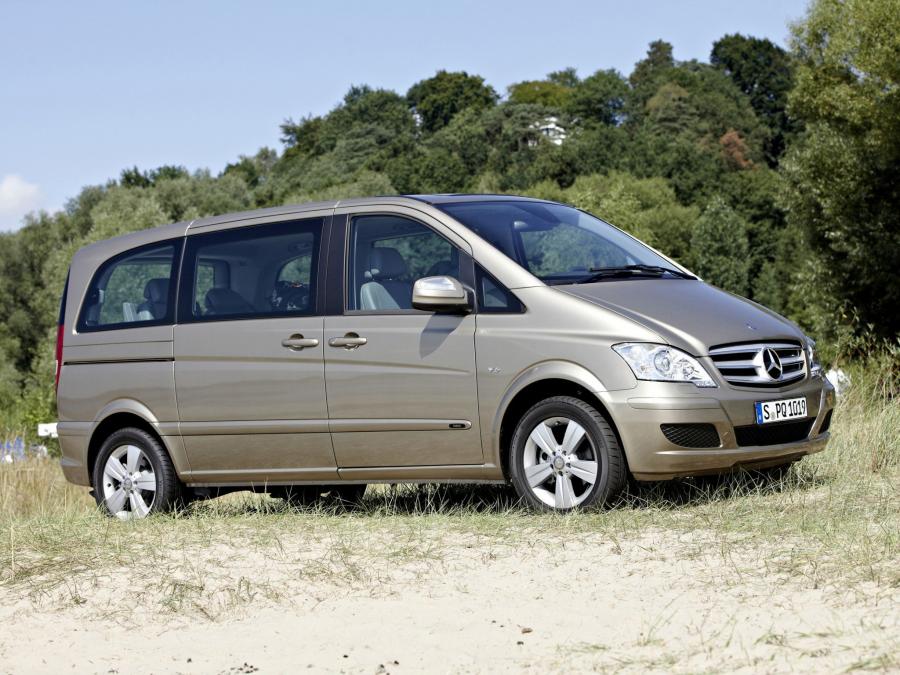  Mercedes-Benz Viano 2010 года  (фото 8 из 32)
